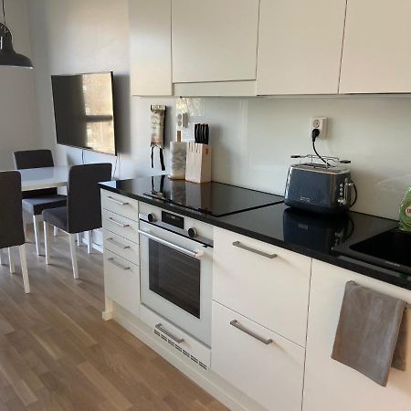 Parvekkeellinen Yksioe Keskustassa Apartment ตูร์กู ภายนอก รูปภาพ