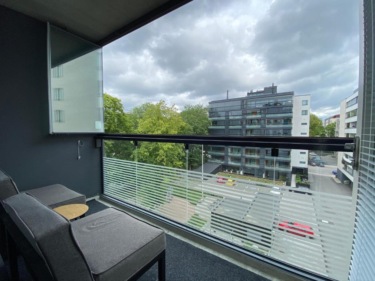 Parvekkeellinen Yksioe Keskustassa Apartment ตูร์กู ภายนอก รูปภาพ
